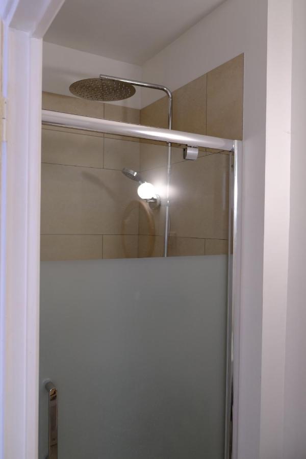 Le Clou Apartment Шовини Екстериор снимка